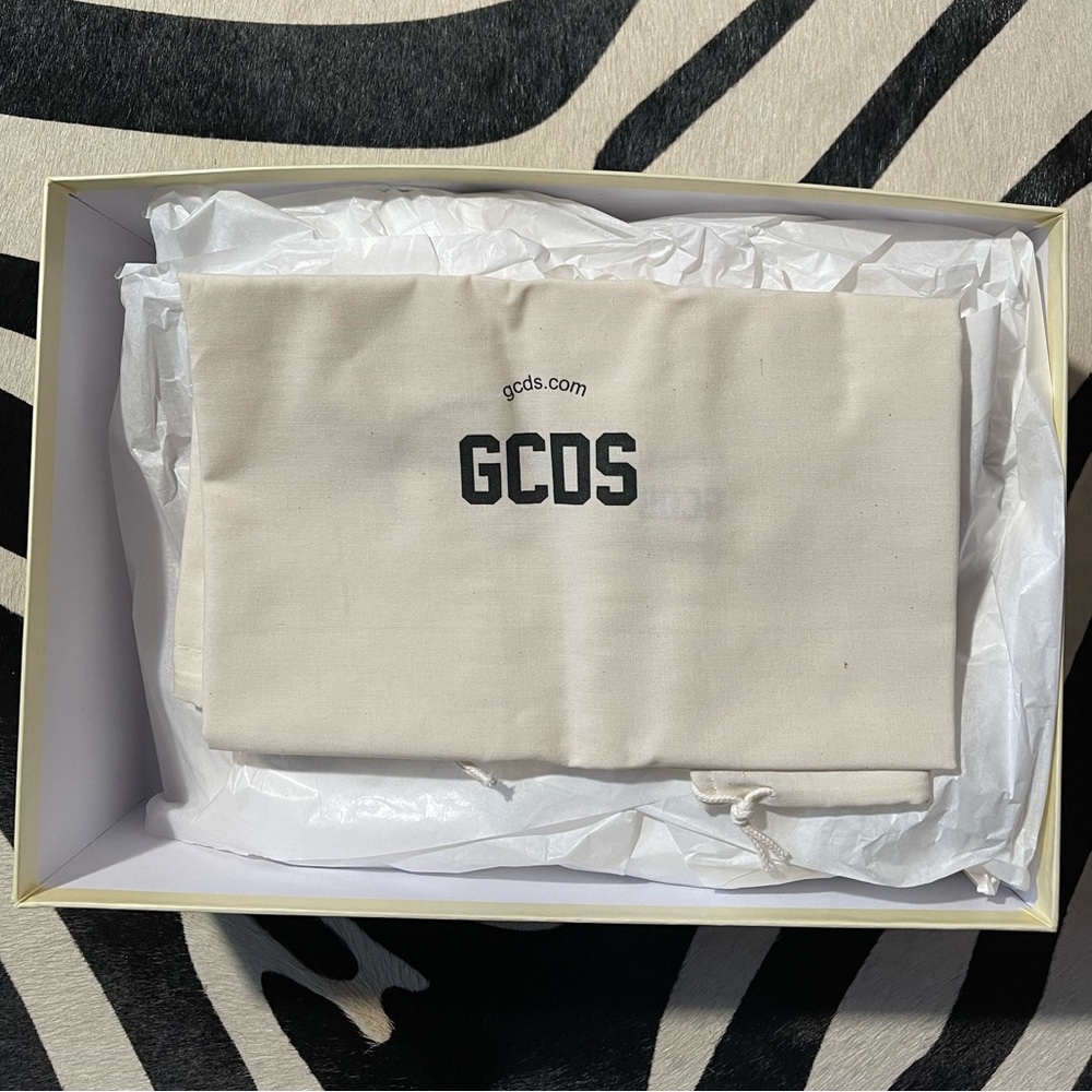 GCDS - Picture 6 of 6